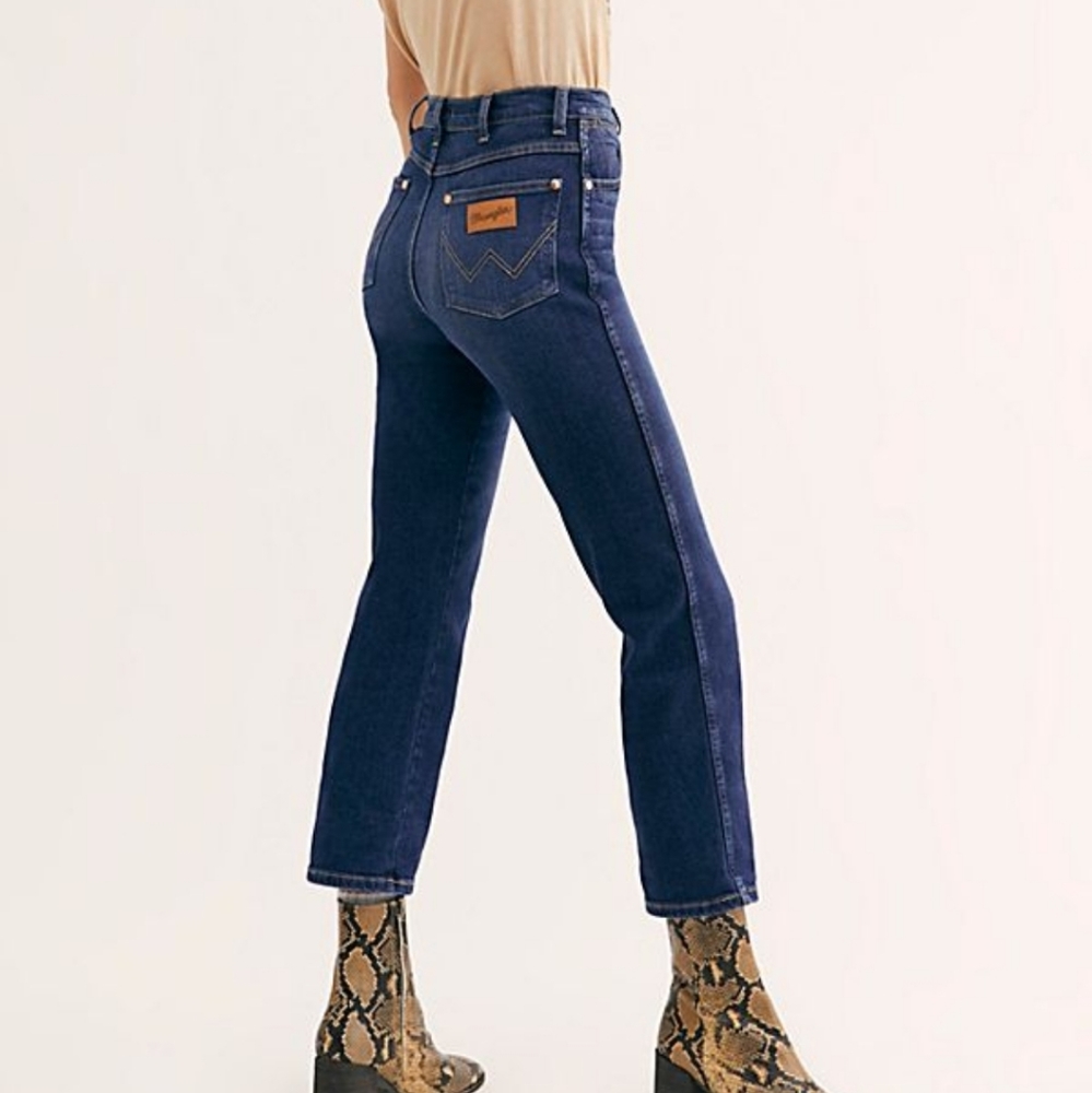 Vintage Wrangler Western Dark Wash High Rise Straight Leg Logo Jeans Size 32